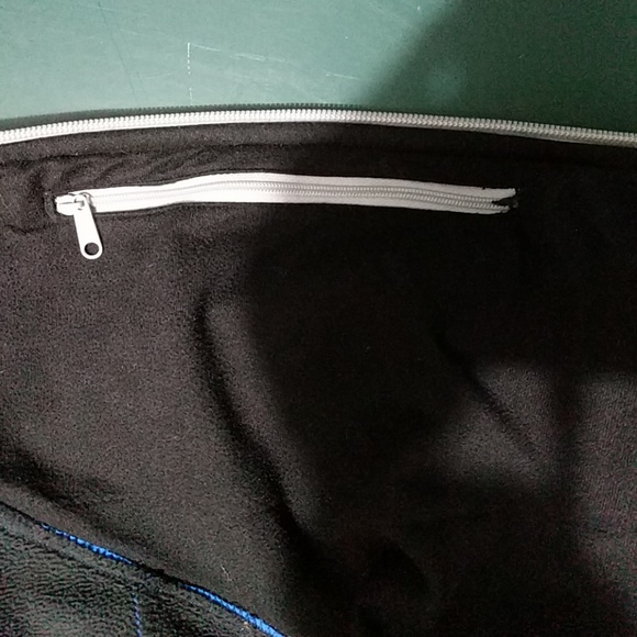 Marmot soft shell for spring/fall - Picture 3 of 4